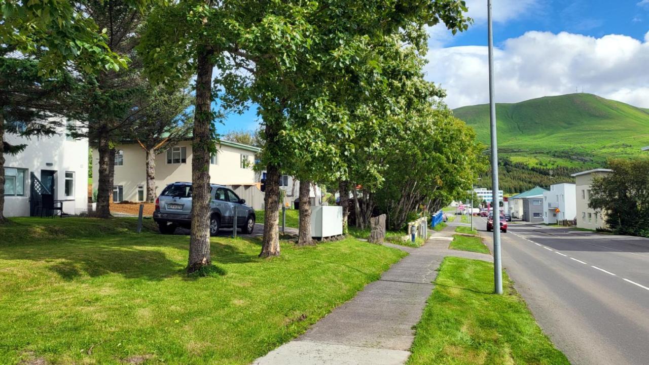 B&B Rooms Husavik 1 Eksteriør bilde